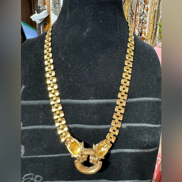 SOLD! Gold Tone Twin Panther Head 18” Necklace 18” - Picture 3 of 6